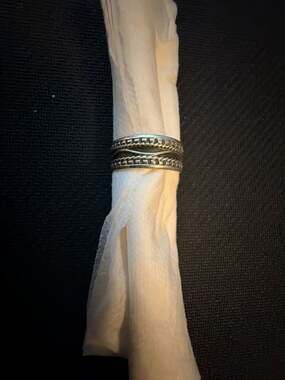 Vintage 925 Sterling Silver Faux-stacked wide band ring size 7.25